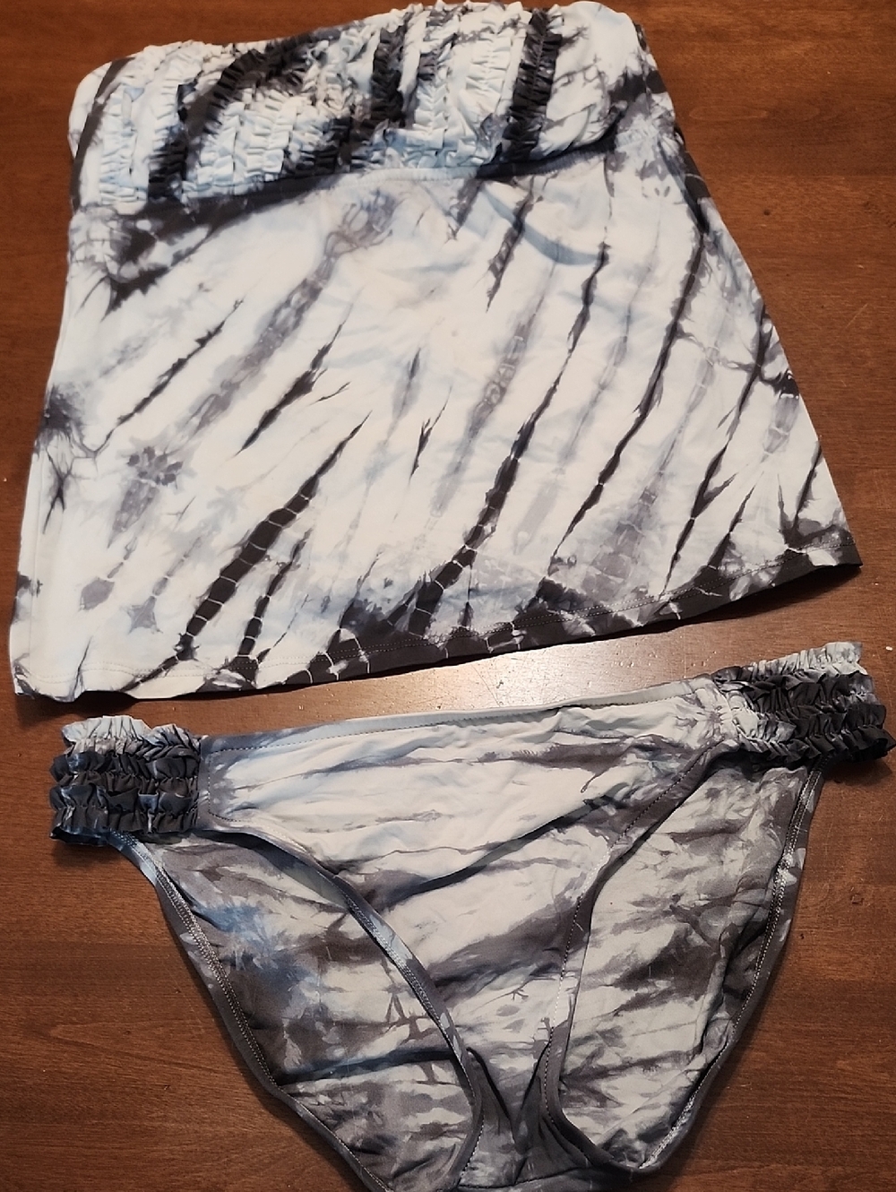 Lucky Brand Grey and White Tie-Dye Tankini L